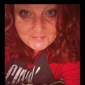 Meet your Posher, Valarie